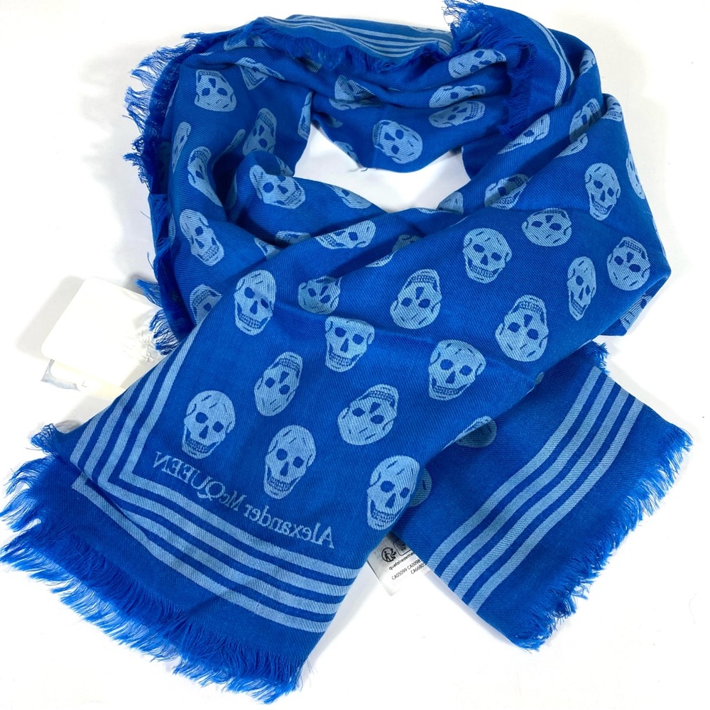 *SOLD* Alexander McQueen Biker Skull Wool Scarf Blue 120 x 140 NWT - Picture 3 of 15